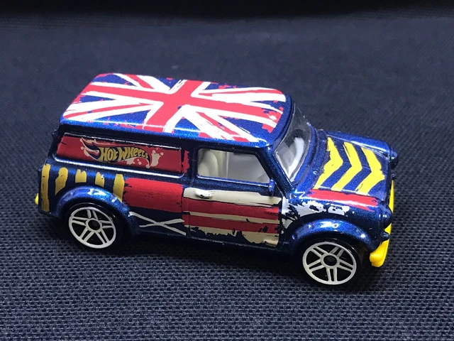 HOT WHEELS AUSTIN Mini Van Collectable Scale 1 64 EUR 7 84 PicClick IT