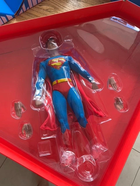 HOT TOYS CHRISTOPHER Reeve Superman The Movie Scale Inch Figure