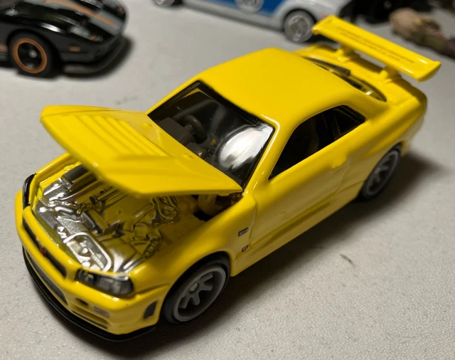 REPLICA RD CONVENTION R GTR Hot Wheels Nissan Skyline Yellow GT R RLC