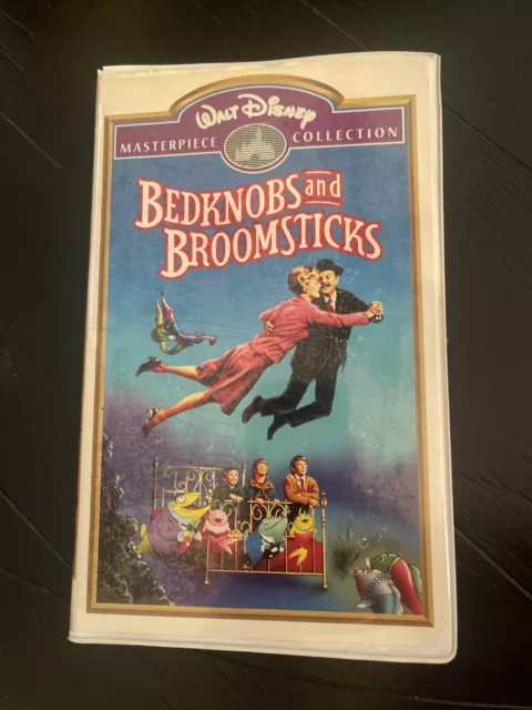 Bedknobs And Broomsticks Walt Disney Masterpiece Collection Gold