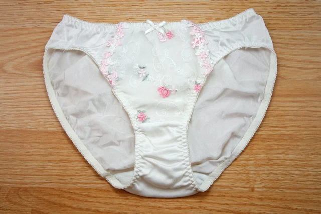 VINTAGE JAPANESE NYLON Shiny Slippery Pretty Cute White Bikini Panty