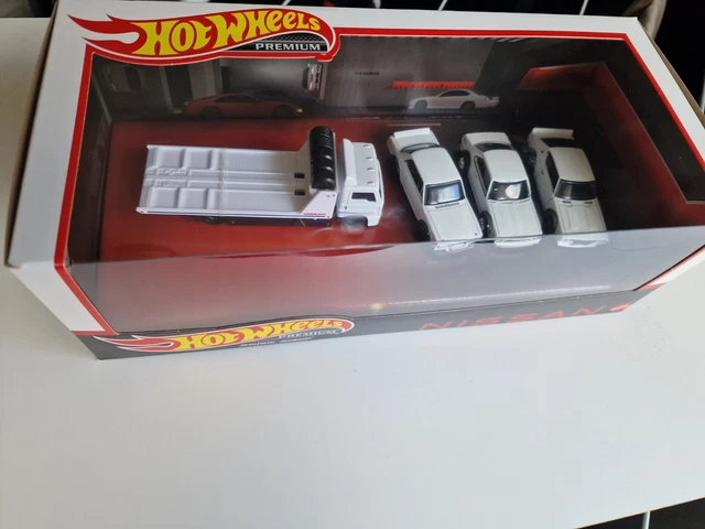 Hot Wheels Premium Nissan Skyline Diorama Set Ht Gt X C Lbwk Gt R Picclick Uk