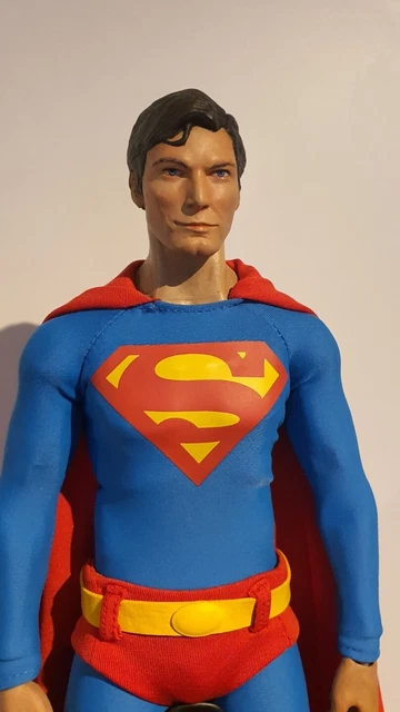 CUSTOM SCALE Christopher Reeve Superman Hot Toys Scale