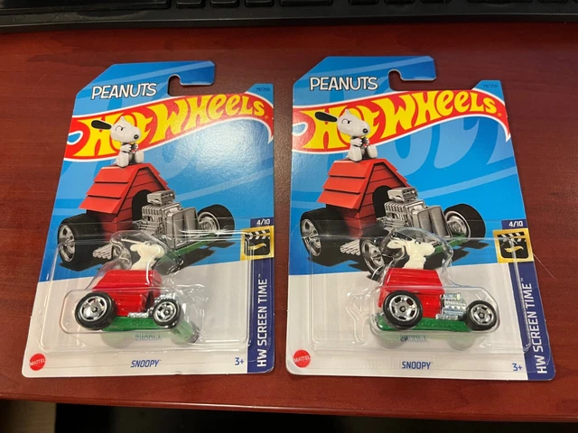 HOT WHEELS Peanuts HW Screen Time Snoopy Lot Of