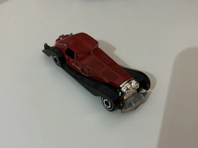 HOT WHEELS PREMIUM Cruella De Vil 101 Dalmatians Disney Car Culture