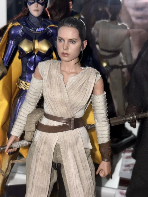 HOT TOYS STAR WARS Rey From Épisode 7 The Force Awakens no BB8