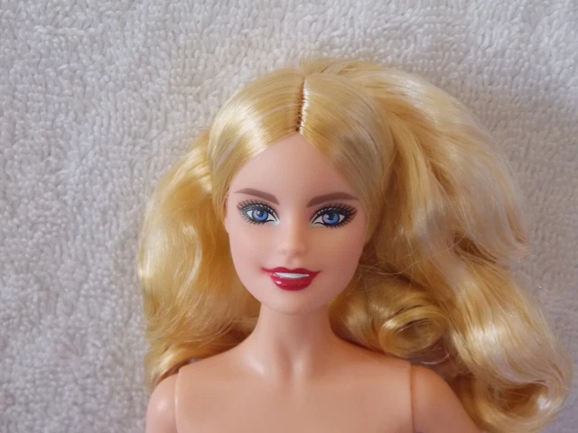 BARBIE NUDE DOLL Blonde Hair Blue Eyes Body Stamp 1966 No Stamp On