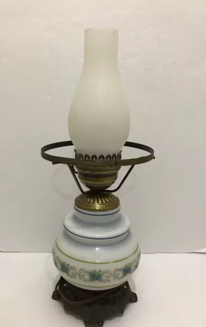 Vintage Quoizel Inc Electric Hurricane Table Lamp Floral