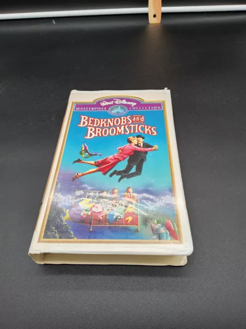 Walt Disney Masterpiece Collection Bedknobs And Broomsticks Clamshell