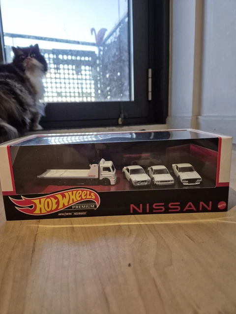 Hot Wheels Premium Nissan Skyline Diorama Set Ht Gt X C Lbwk Gt R Picclick Uk