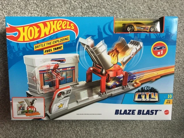 NEW MATTEL HOT WHEELS City Blaze Blast Playset Gold Car Track Builder GIFT 20 00 PicClick UK