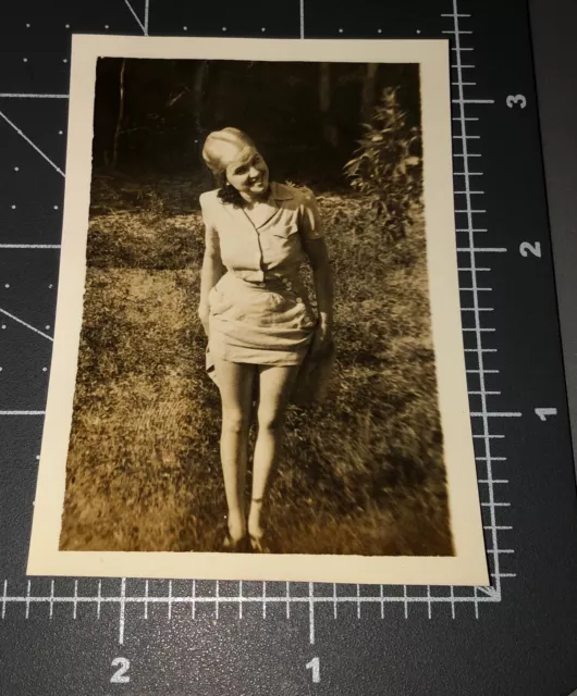 S Sexy Woman Lifts Skit Tease Legs Vintage Snapshot Photo