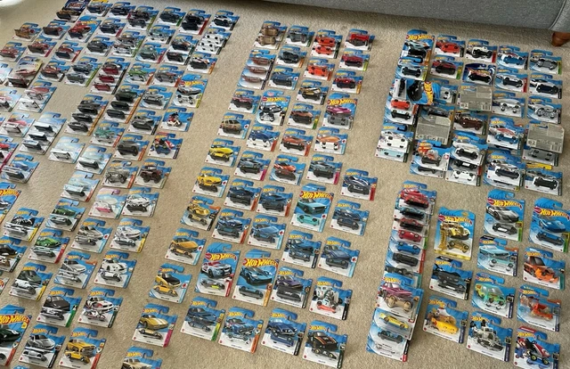 HOT WHEELS Screen Time Batman Knight Rider 300 Cars Combine P P 3 50 PicClick UK