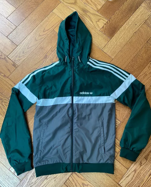 Adidas originals itasca shop reversible jacket green