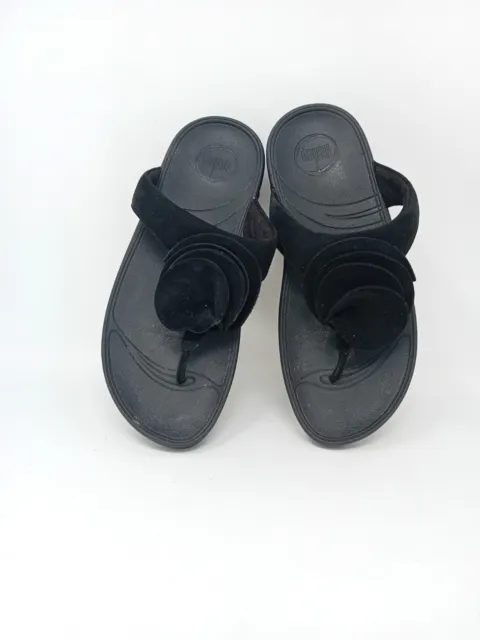 Fitflop Yoko Women's Size 4 Ruffled Wedge Thong Sandals Black Suede 293-001