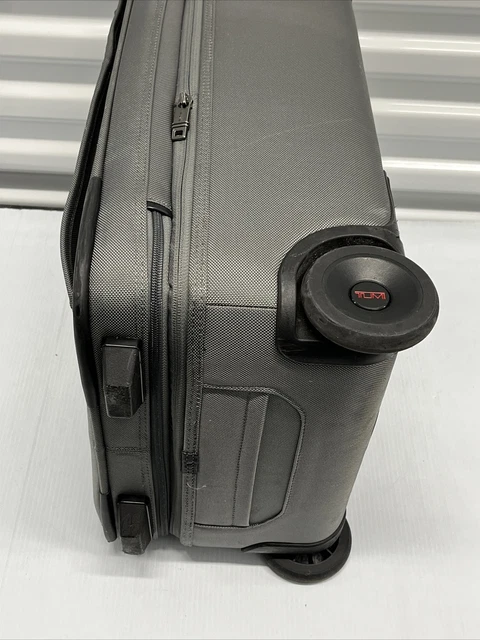 Tumi Alpha II 21.5" Upright Wheeled Expandable Carry On Suitcase 22020G02 17