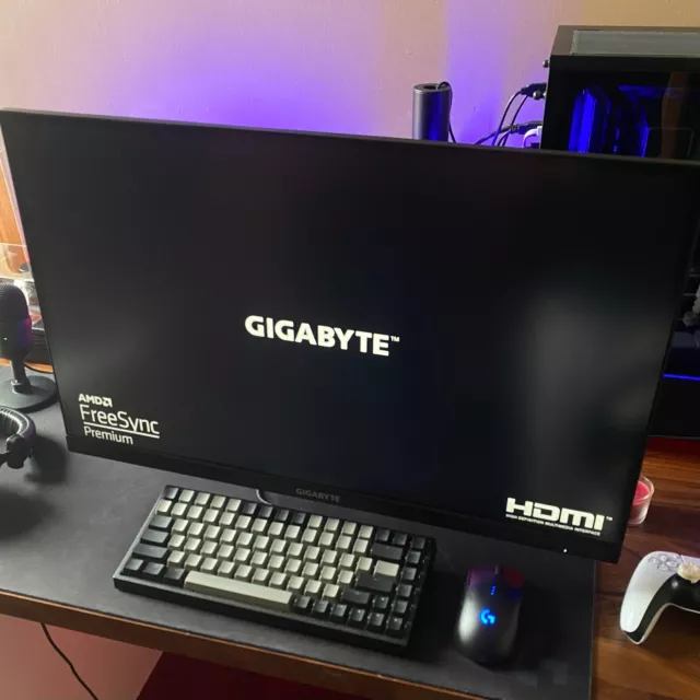 Gigabyte M27Q 27" Widescreen Monitor  2560x1440 IPS Panel 170hz  Mint Condition
