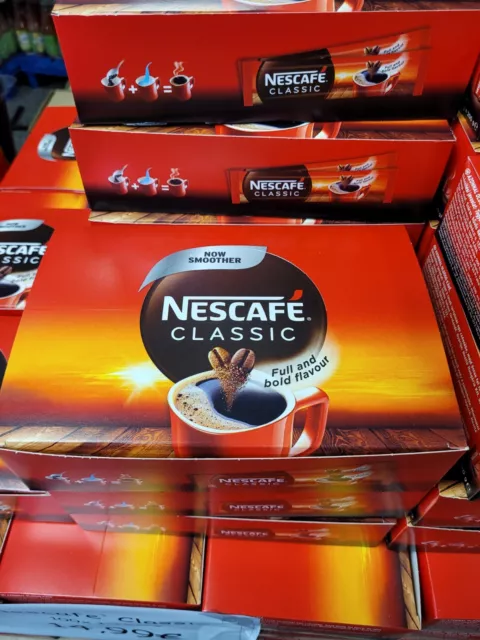 100 x Nescafe Classic Kaffee Sticks 2gr.   MHD 06/2025r