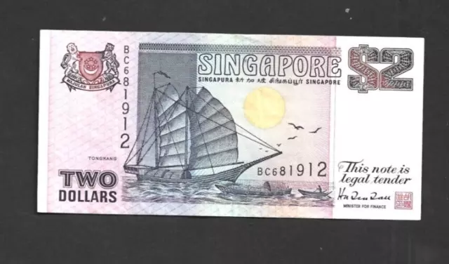 2 Dollars  Extra  Fine   Banknote From  Singapore 1992-98  Pick-34