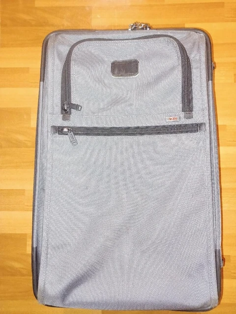 Tumi 2 Wheel Expandable Suitcase Luggage Gray 22922GH Carry-on Dual Handles 8