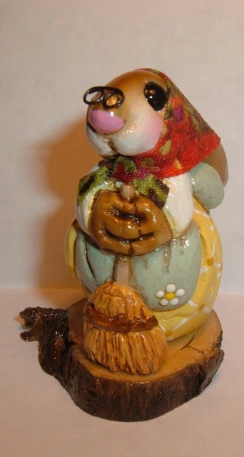 Wee Forest Folk B-2s Housekeeping Bunny w/ Kerchief limited edition