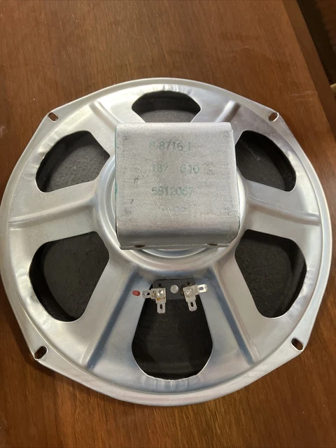 CTS 12" Musical Instrument Reverb Guitar Speaker with Ribbed Cone 8 ohm Alnico CTS 12" Musical Instrument Reverb Guitar Speaker with Ribbed Cone 8 ohm Alnico