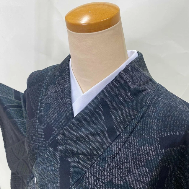 VINTAGE Japanese Kimono Oshima Tsumugi Silk Casual deep green M size G-604