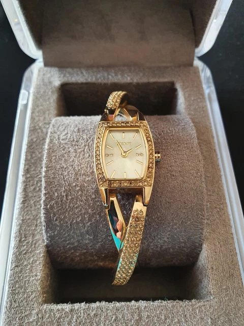 Dkny diamante watch deals