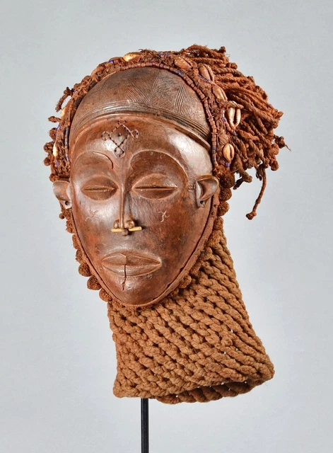 Mwana Pwo Joli masque féminin Tshokwe Fine Chokwe female Mask Tribal Art 1821