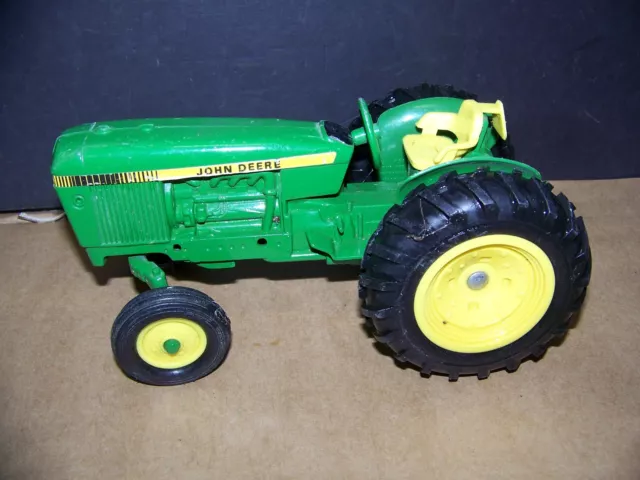 John Deere  toy metal tractor by Ertl company  #584 1194 old vintage 3