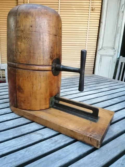Lampe Inactinique Ancienne 1930 – Rouge & Laiton – Outil Photo Vintage