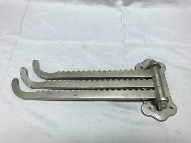 Vintage Nickel Brass Folding Triple Saw Tooth Wall Hook Coat Hat Old 767-23B