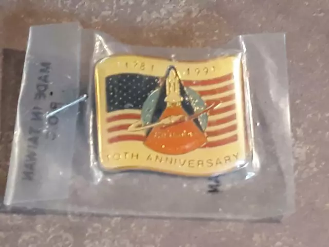 NASA Lapel  Pin 1981-1991 10th Anniversary Launch Of Columbia - Young, Crippen
