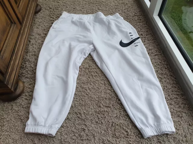 Verkaufe weiße Nike Sporthose Größe 2XL