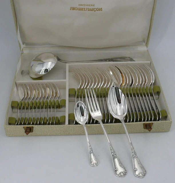 François Frionnet ménagère 37 pièces style Louis XV excellent état métal argenté