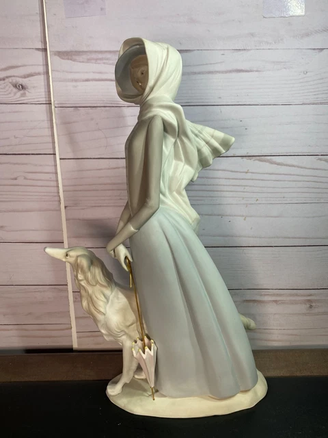 LLADRO FIGURINE MATTE Finish Lady with Greyhound Dog 4594 $212.12