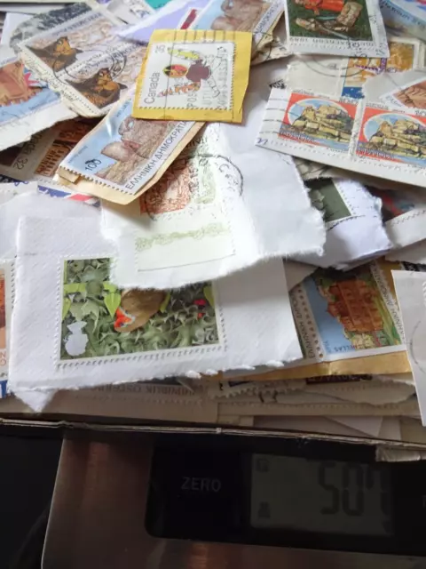 500 g Briefmarken gestempelt auf Papier von 1970-2002 gesammelt Weltweit
