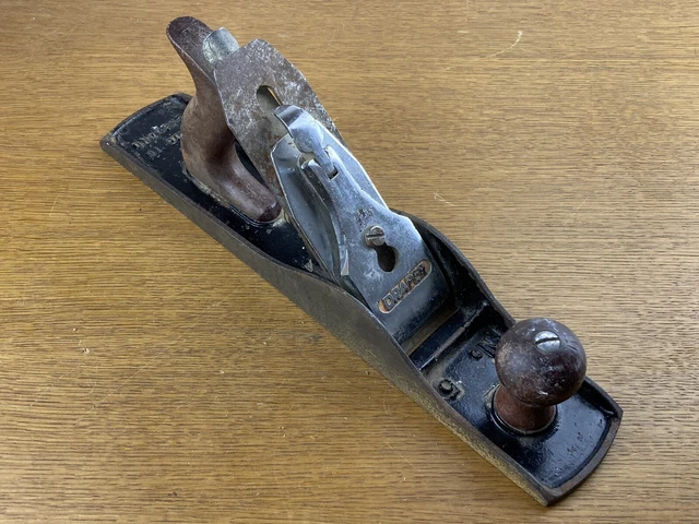 Vintage Draper No 5 Wood Plane. Carpentry Tool - Made in England Ship Worldwide