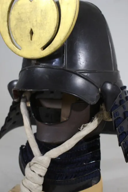 URINARI KABUTO (helmet) w/Hanpo & Maetate of YOROI (armor) : EDO : 12.2 × 13.4 "
