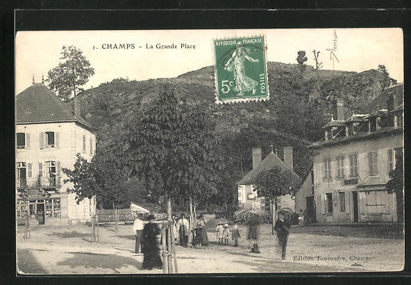 CPA Champs, La Grande Place