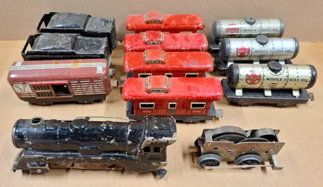 Lot Of Marx O Scale Train Windup Locomotive Tender Tanker Box Car Caboose