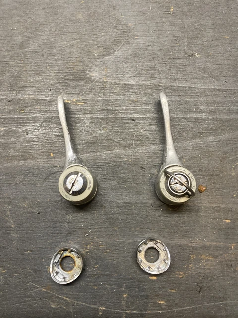 Anciennes manettes de freins Shimano 600 / Vélo de course