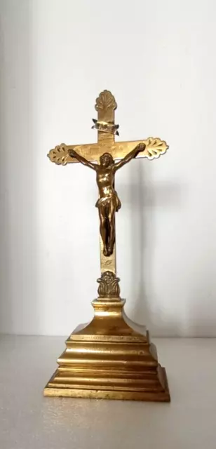 Ancien Crucifix En Bronze.