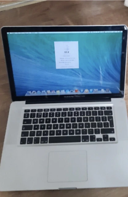 Apple MacBook Pro A1286 15.4 inch 500GB HDD 4GB RAM