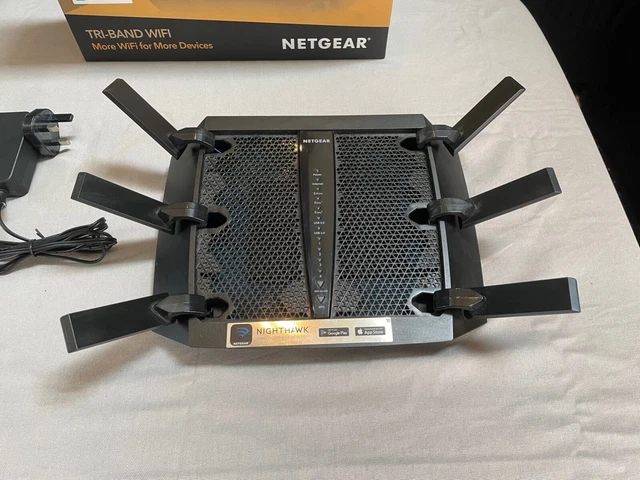 NETGEAR Nighthawk AC3200 1300 Mbps Wireless AC Router (X6R8000) 2