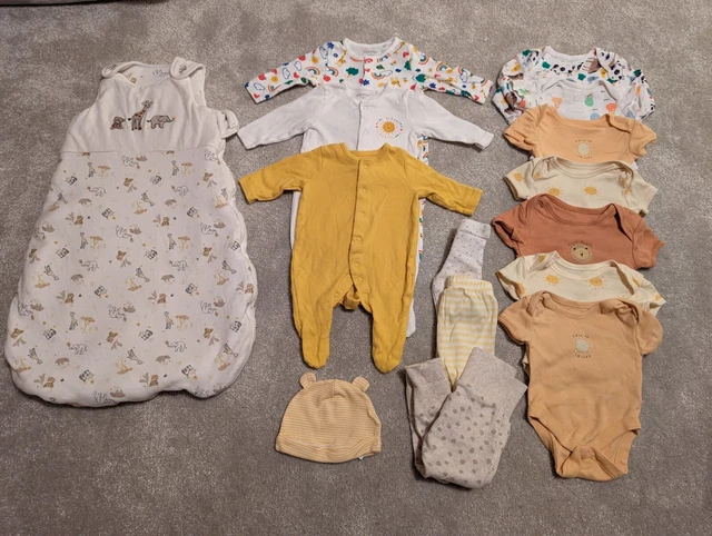 Newborn/ 0-1 / 0-3 / Gender Neutral / Unisex / Baby Clothes Bundle / Yellows 2