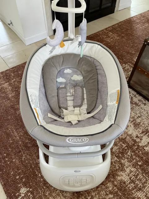 Graco 2060526 Baby Swing with Cry  Detection Technology