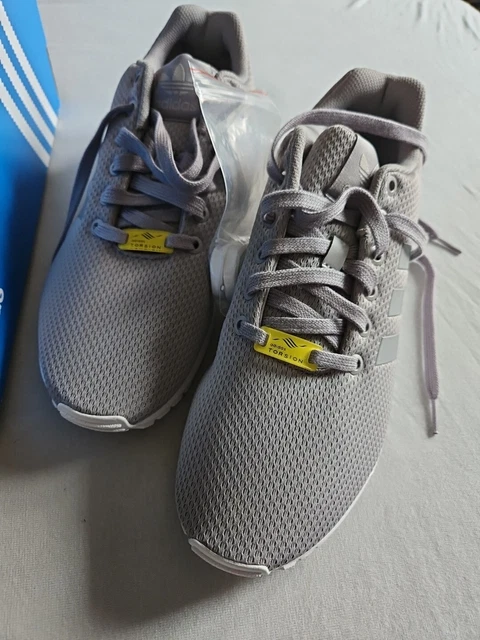 Neu & OVP. Adidas Torsion ZX Flux (M19838), grau, Gr. 42 2/3 Men Sport Sneaker