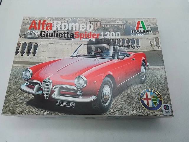 Italeri 3653 Modèle en plastique à assembler Auto Alfa Romeo Giulietta Spider 1300 Model Kit Échelle 1:24