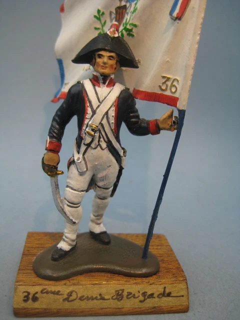 Figurine Dulsou Sur Base – Drapeau Révolution US – Pièce D’artiste Vintage